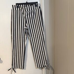 Versona Black and White Striped cropped pants with ties at hemline. Size 10